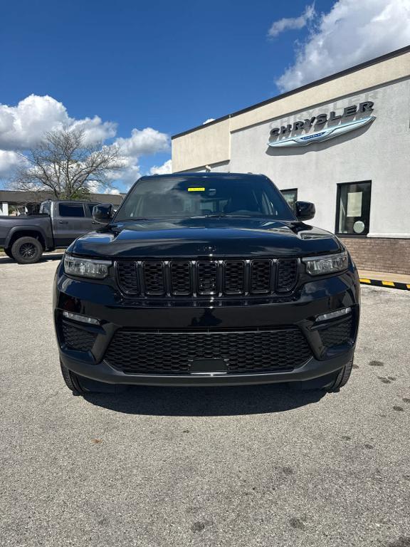 new 2025 Jeep Grand Cherokee car, priced at $44,996