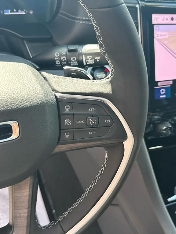new 2025 Jeep Grand Cherokee car, priced at $44,996
