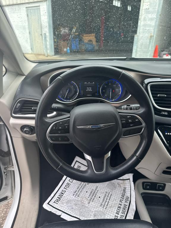 used 2017 Chrysler Pacifica car, priced at $15,887