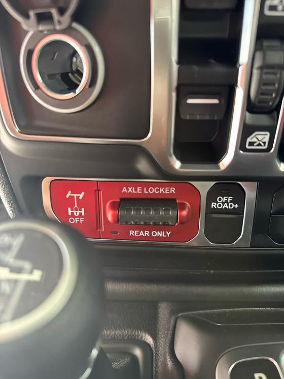 new 2025 Jeep Wrangler car, priced at $48,996