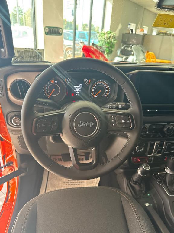 new 2025 Jeep Wrangler car, priced at $53,685