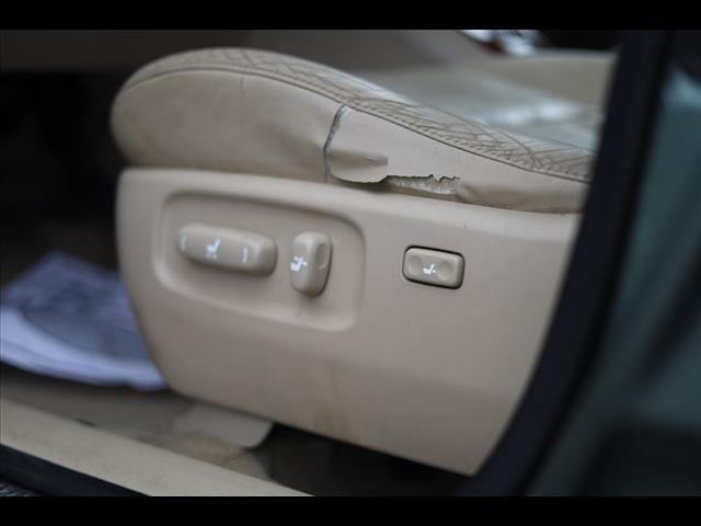 used 2006 Toyota Highlander car, priced at $5,003