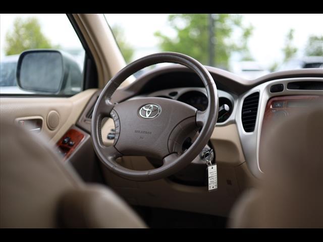 used 2006 Toyota Highlander car, priced at $5,003