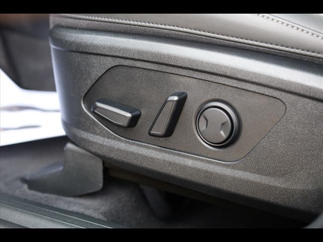 used 2025 Kia Sorento car, priced at $41,901