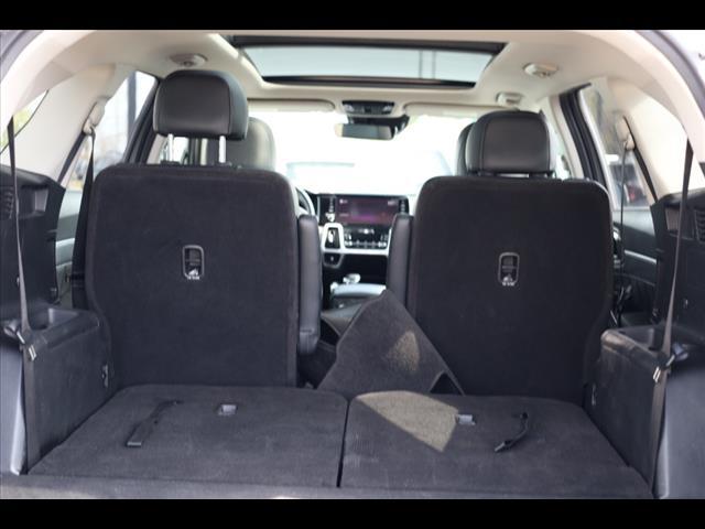 used 2025 Kia Sorento car, priced at $41,901
