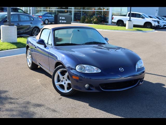 used 2001 Mazda MX-5 Miata car, priced at $11,000