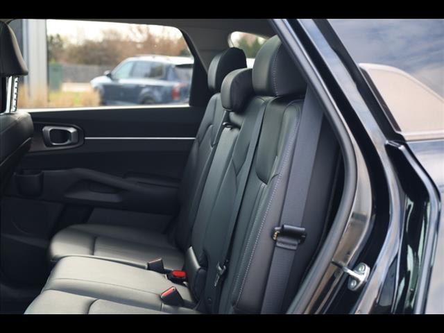 used 2022 Kia Sorento car, priced at $26,923