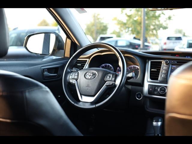 used 2019 Toyota Highlander car, priced at $28,523