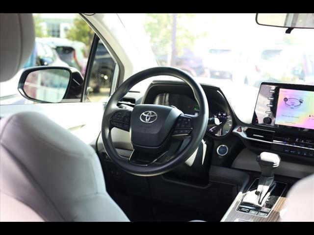 used 2023 Toyota Sienna car, priced at $39,923