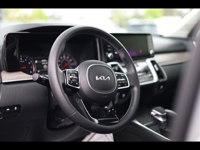 used 2023 Kia Sorento car, priced at $31,923
