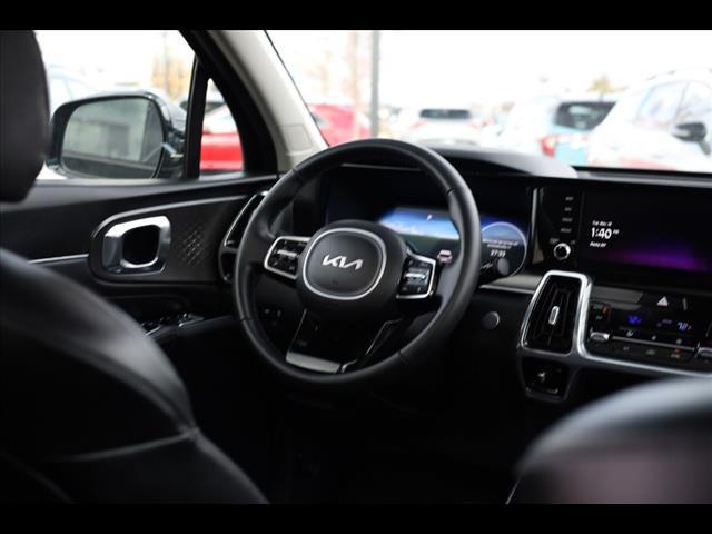 used 2023 Kia Sorento car, priced at $33,111