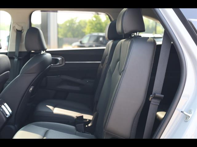 used 2023 Kia Sorento car, priced at $31,923