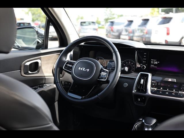 used 2023 Kia Sorento car, priced at $35,300