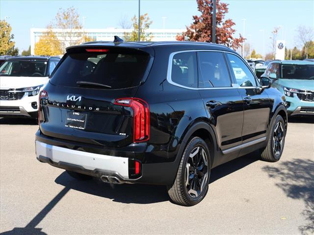used 2024 Kia Telluride car, priced at $35,492