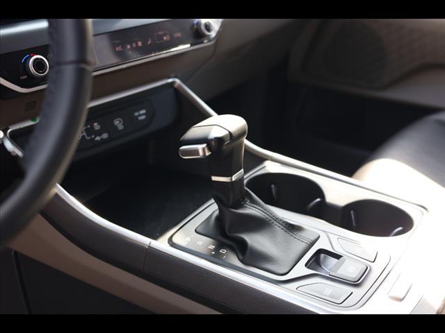 used 2025 Kia Carnival car, priced at $38,920