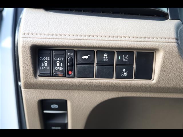 used 2018 Honda Odyssey car, priced at $19,923