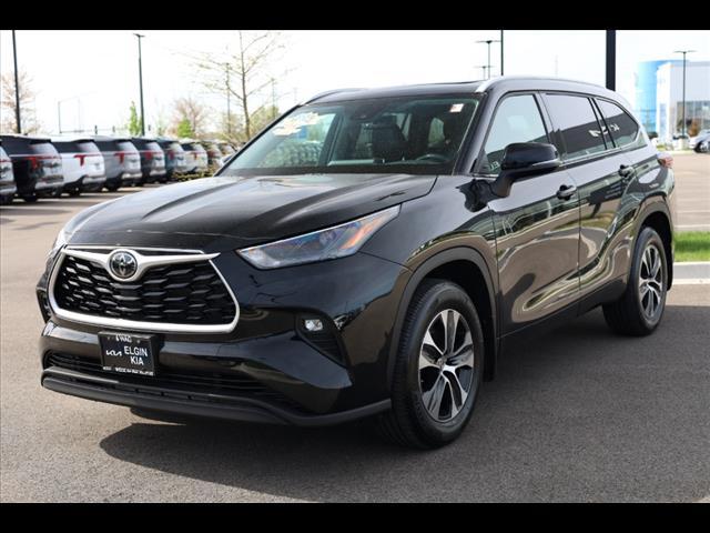 used 2022 Toyota Highlander car, priced at $37,923