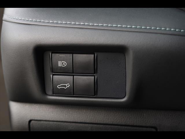 used 2021 Toyota Highlander car, priced at $25,923