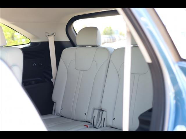 used 2025 Kia Sorento Hybrid car, priced at $43,390
