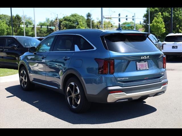 used 2025 Kia Sorento Hybrid car, priced at $43,390