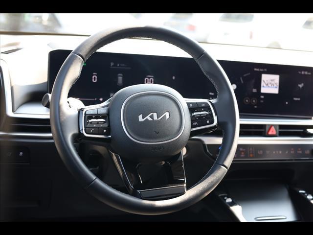 used 2025 Kia Sorento Hybrid car, priced at $37,923