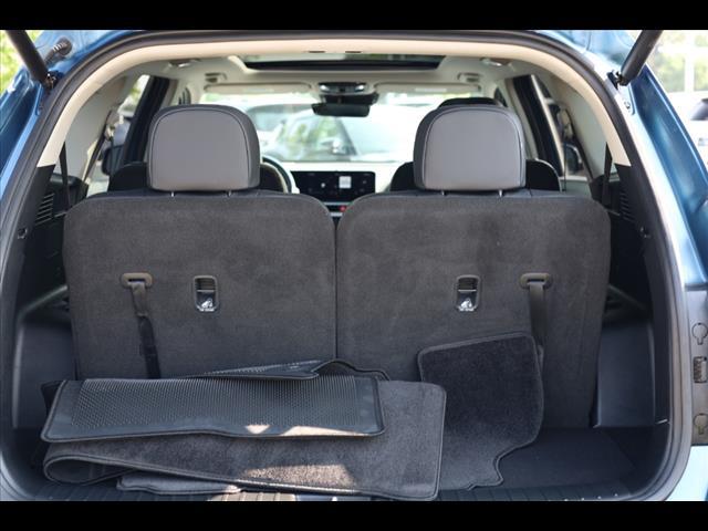 used 2025 Kia Sorento Hybrid car, priced at $37,923