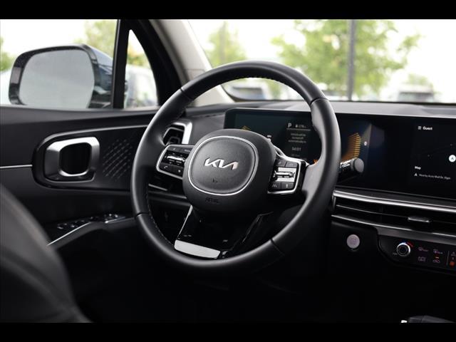 used 2025 Kia Sorento car, priced at $37,901