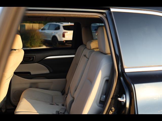 used 2017 Toyota Highlander car, priced at $21,523
