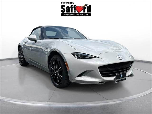 used 2025 Mazda MX-5 Miata car, priced at $31,900