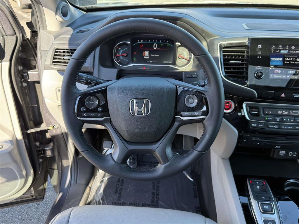 used 2021 Honda Pilot car, priced at $32,888
