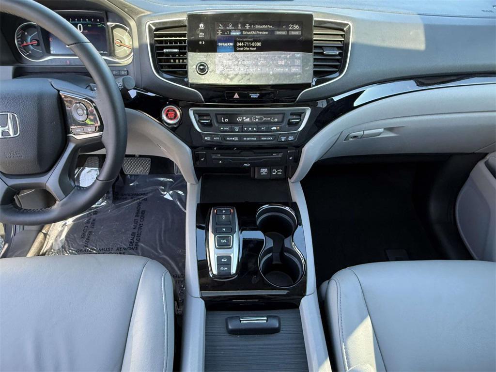 used 2021 Honda Pilot car, priced at $32,888