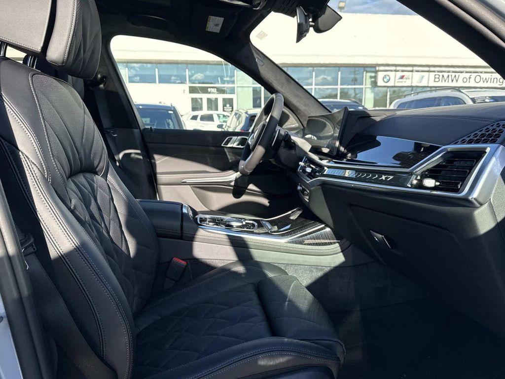 new 2026 BMW X7 car, priced at $95,095