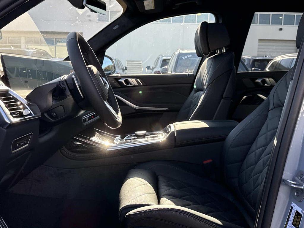 new 2026 BMW X7 car, priced at $95,095