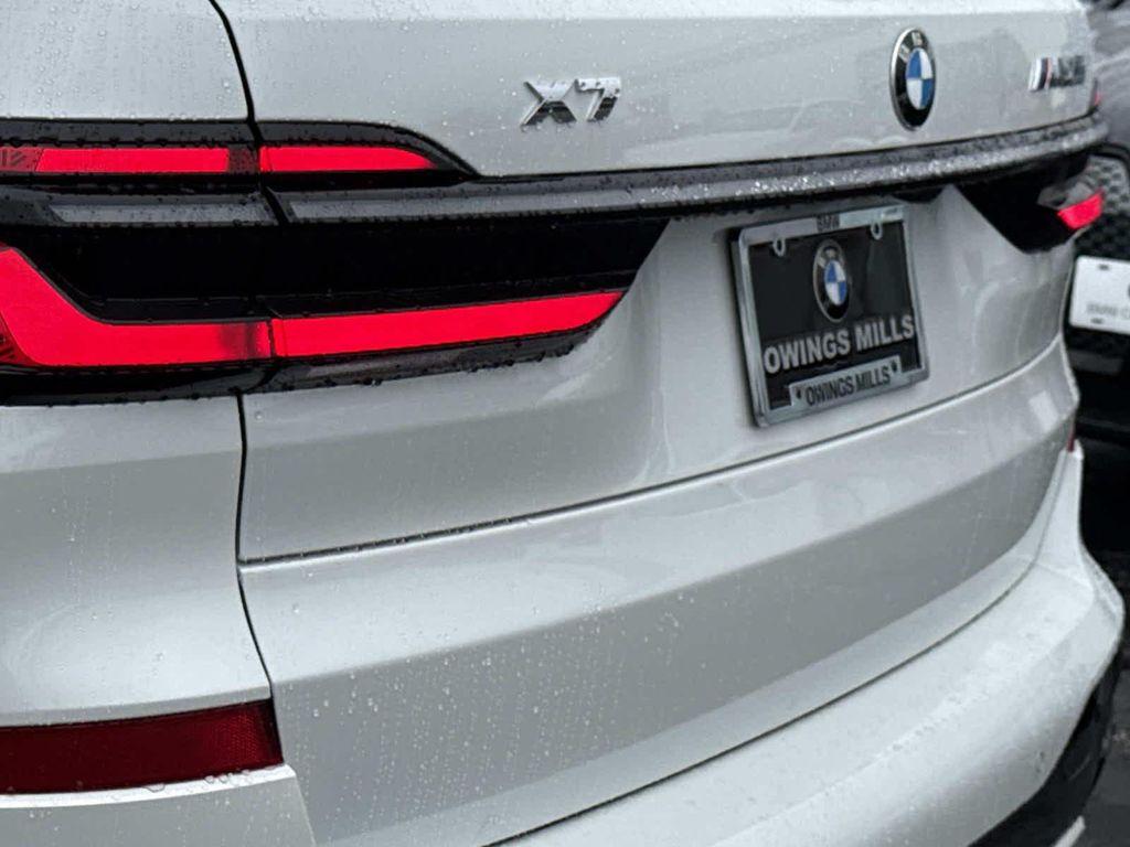 new 2026 BMW X7 car, priced at $122,390