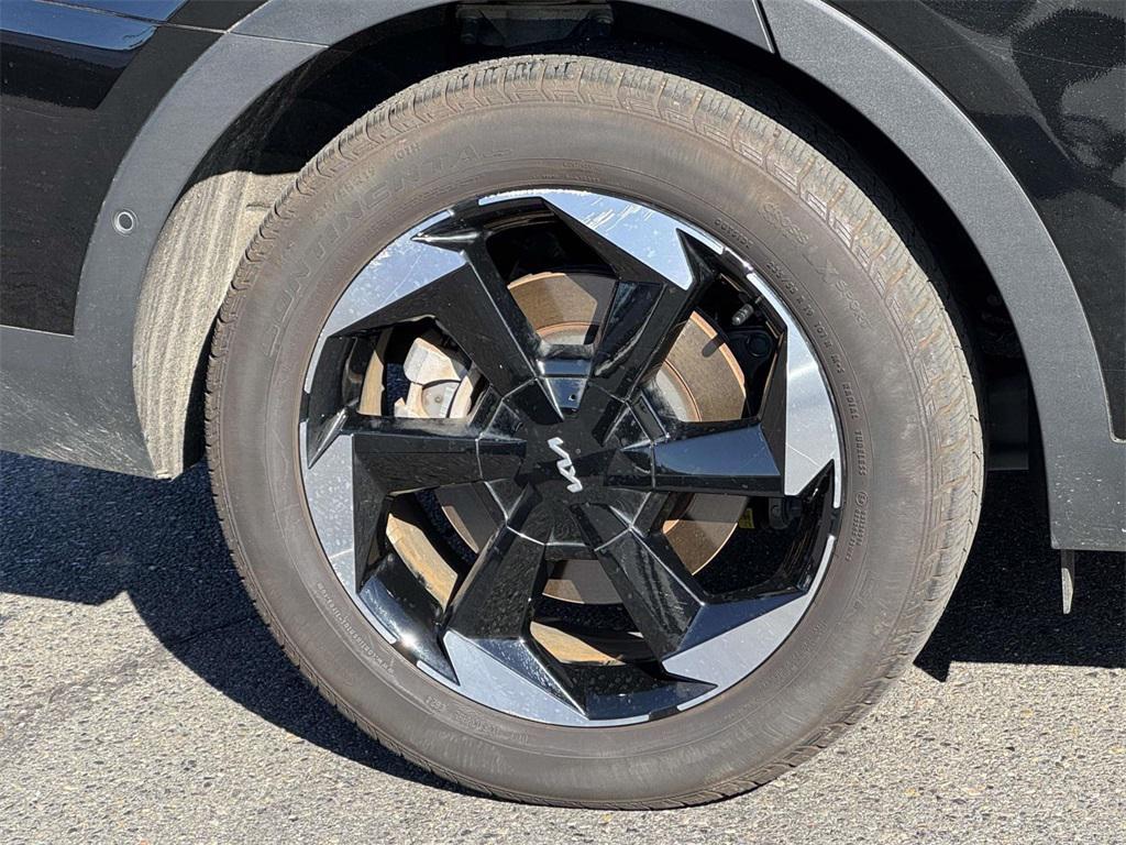 used 2025 Kia Sorento Hybrid car, priced at $38,444