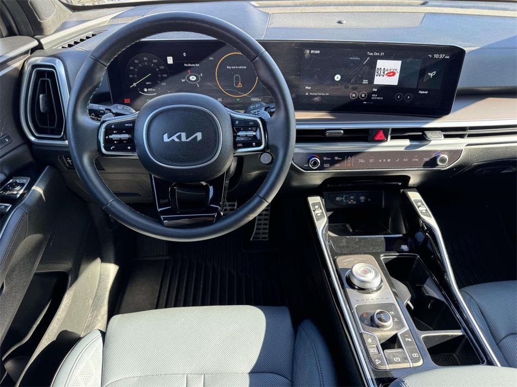 used 2025 Kia Sorento Hybrid car, priced at $38,444