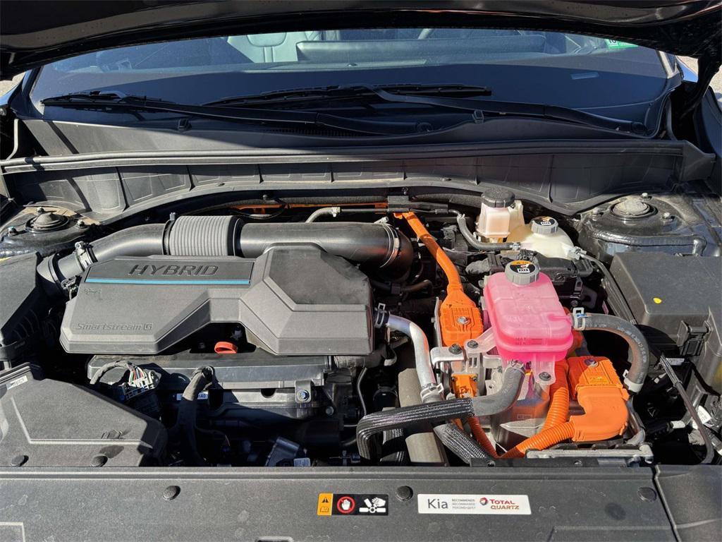 used 2025 Kia Sorento Hybrid car, priced at $38,444
