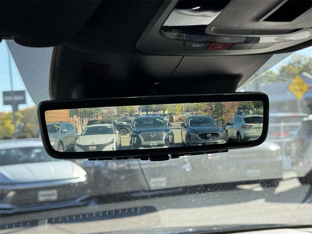 used 2025 Kia Sorento Hybrid car, priced at $38,444