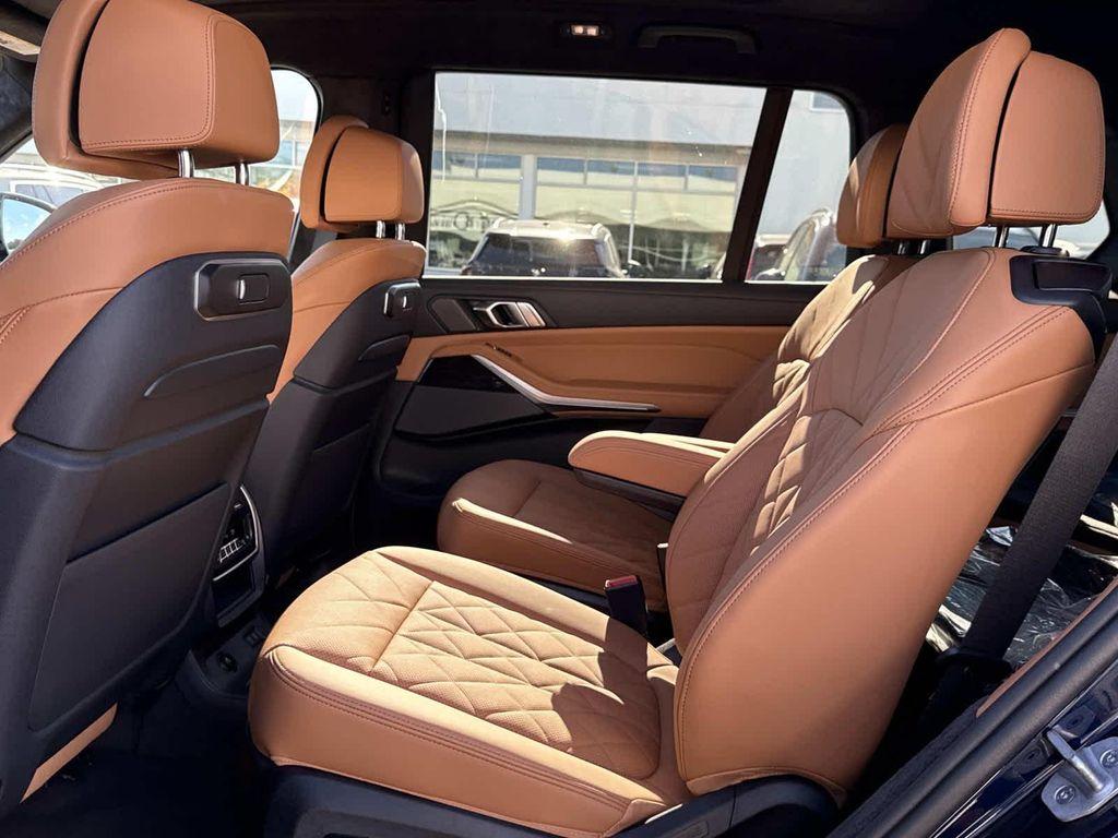 new 2026 BMW X7 car, priced at $104,590