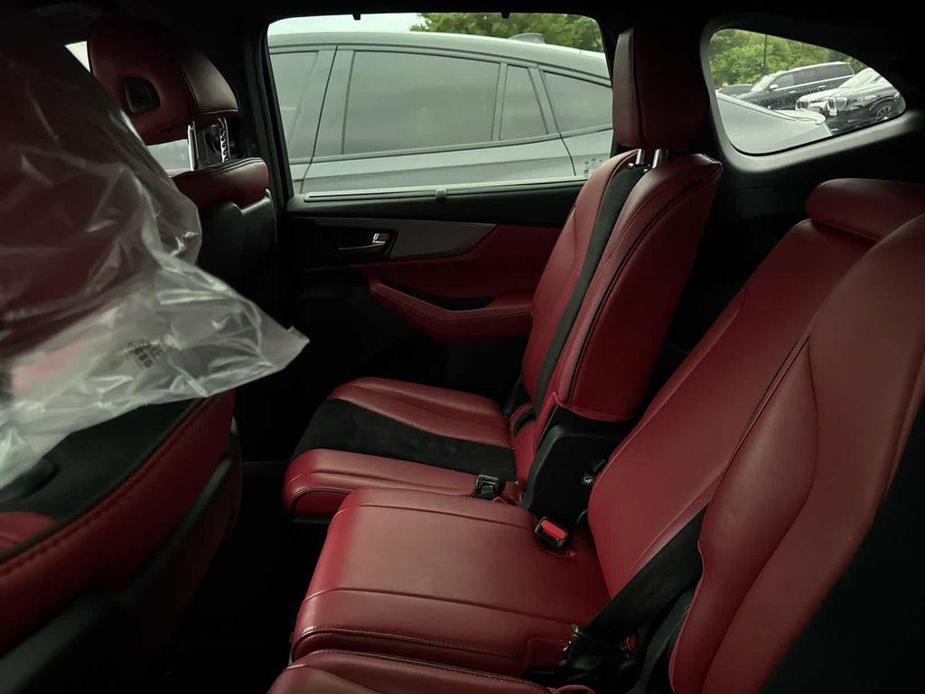 used 2022 Acura MDX car, priced at $38,400