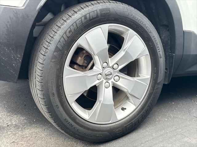 used 2020 Volvo XC40 car, priced at $20,000