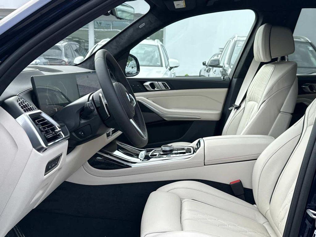 new 2026 BMW X7 car, priced at $107,330