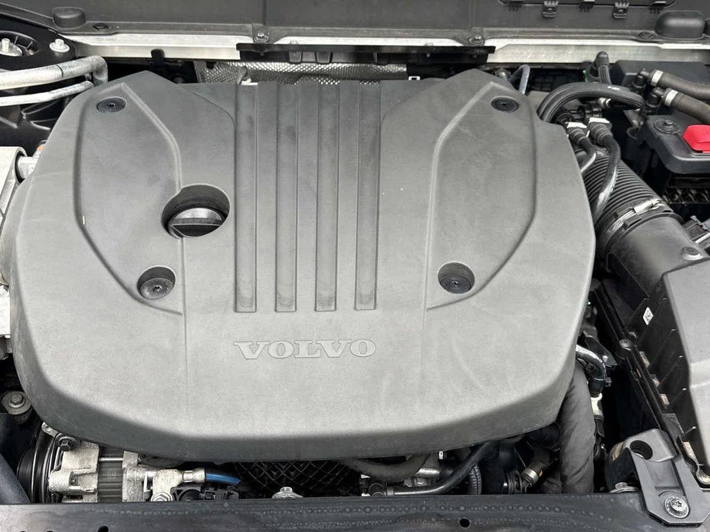 used 2022 Volvo XC60 car, priced at $34,000