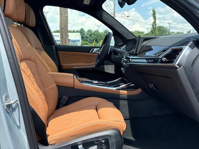 new 2026 BMW X7 car, priced at $102,830