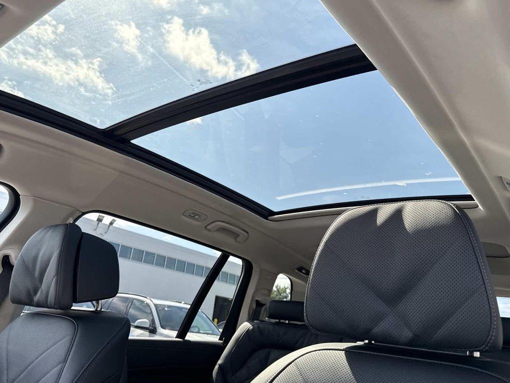 new 2026 BMW X7 car, priced at $90,180