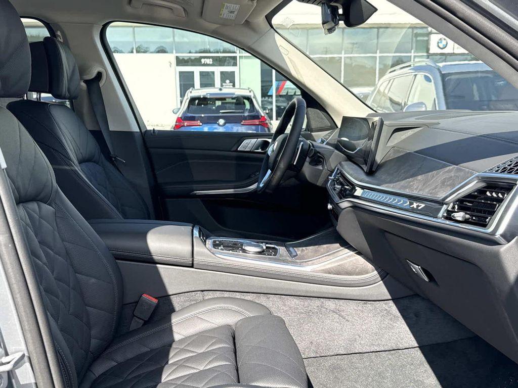 new 2026 BMW X7 car, priced at $90,180