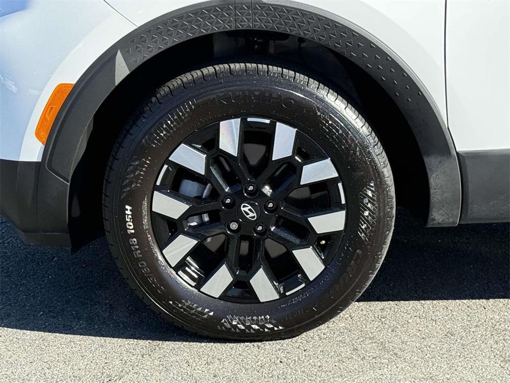 used 2025 Hyundai SANTA CRUZ car, priced at $29,988