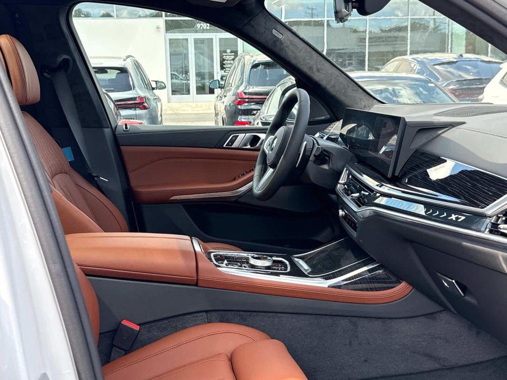 new 2026 BMW X7 car, priced at $105,380