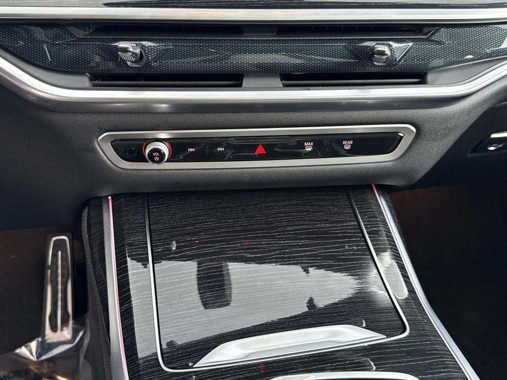 used 2024 BMW X7 car, priced at $75,400