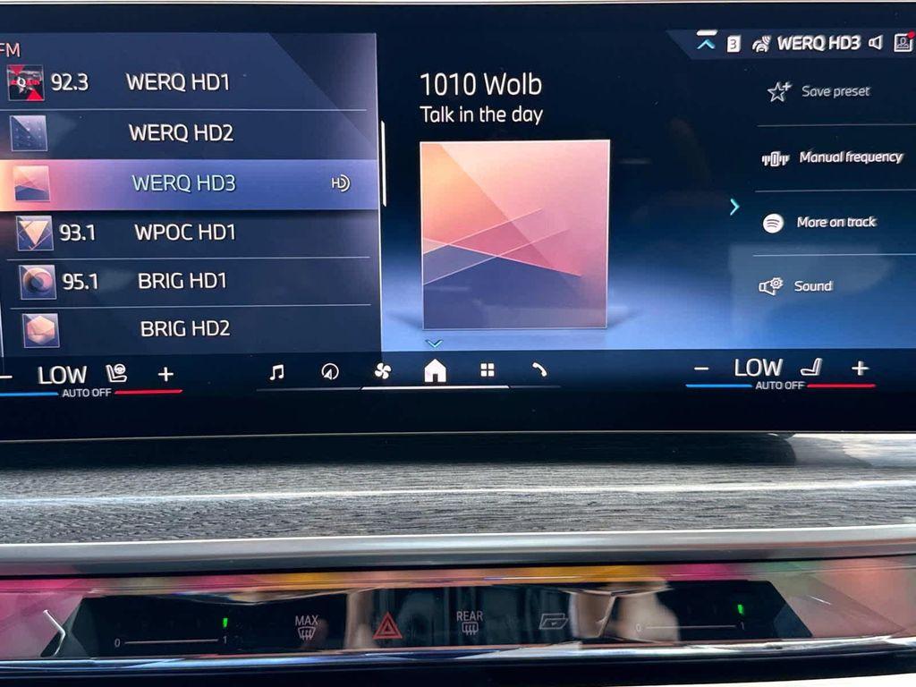 new 2025 BMW 760 car, priced at $138,570